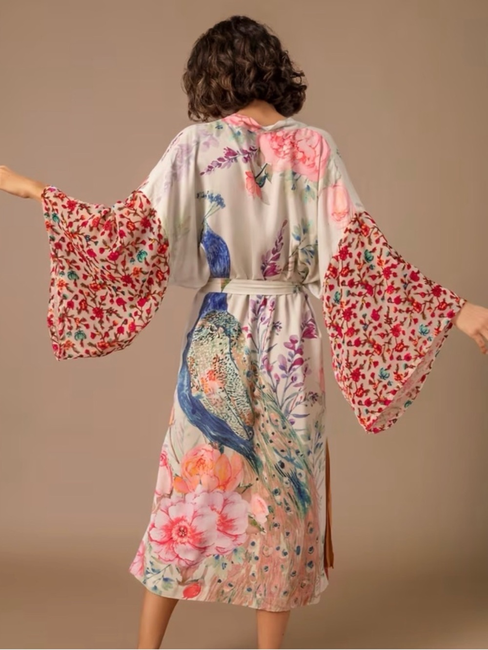 Floral & Peacock  Kimono Robe in Cream and Pink - Picture 2 of 7